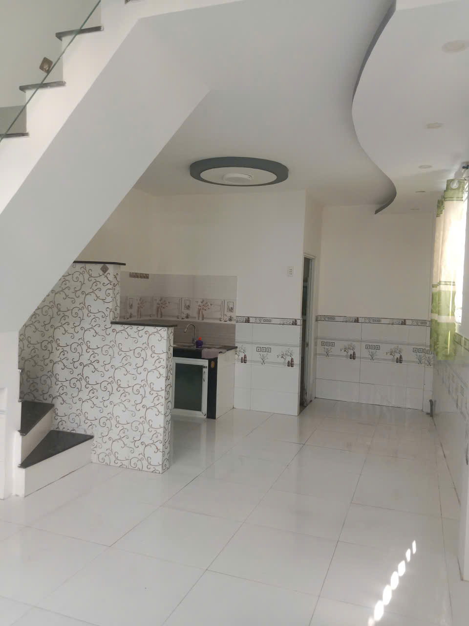 https://batdongsanviet.info.vn/uploads/images/upload/30-06-26/1WUpukcObsYq71D2gYxozQdJKLemVSRufiz85MUNvnNQtNrRc627UXFHUzj968iIp9B.jpg