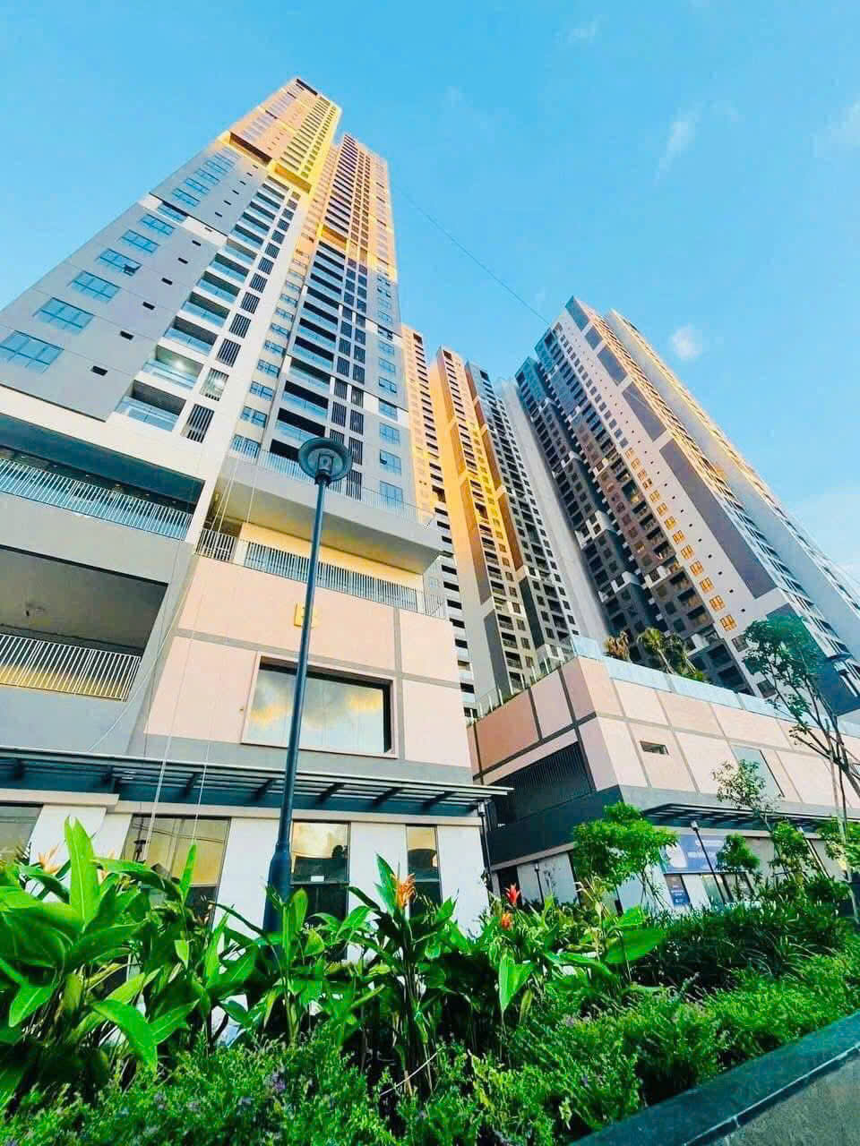 Pass HĐ chung cư HT pearl  địa chỉ 29/8 Nguyễn Bỉnh Khiêm, Đông Hòa, Dĩ an (gần siêu thị GO, ngay sát chợ Đông Hòa, sau lưng làng đại học).
