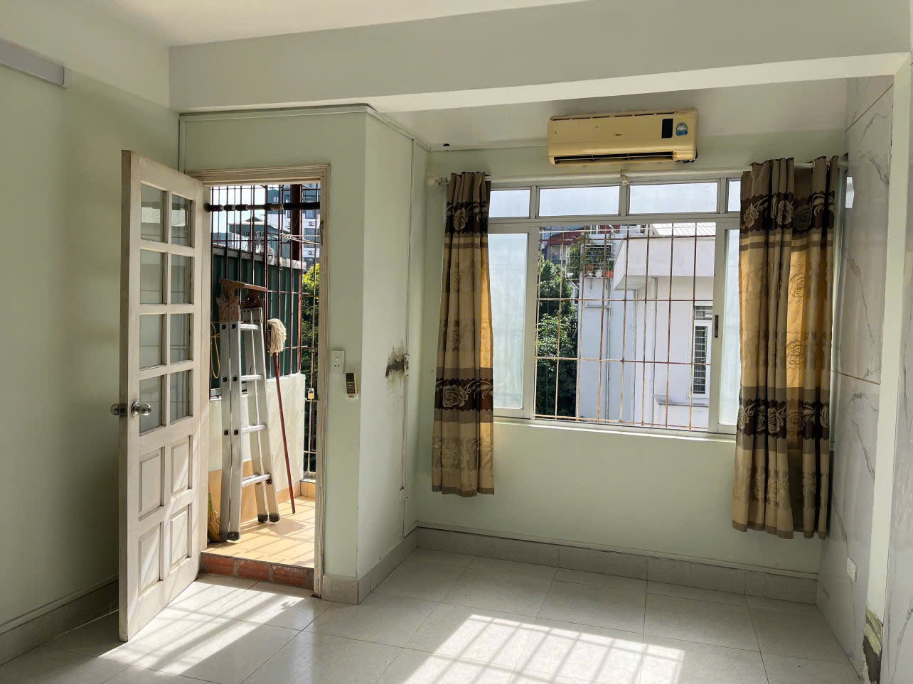 Cho thuê chung cư mini Khương Thượng - miễn phí để xe