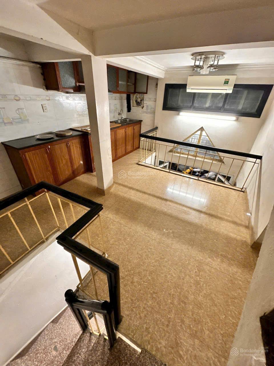 BÁN NHÀ MẶT NGÕ VĂN CHƯƠNG TÔN ĐỨC THẮNG, ĐỐNG ĐA Ô TÔ QUA NHÀ, KINH DOANH SẦM UẤT