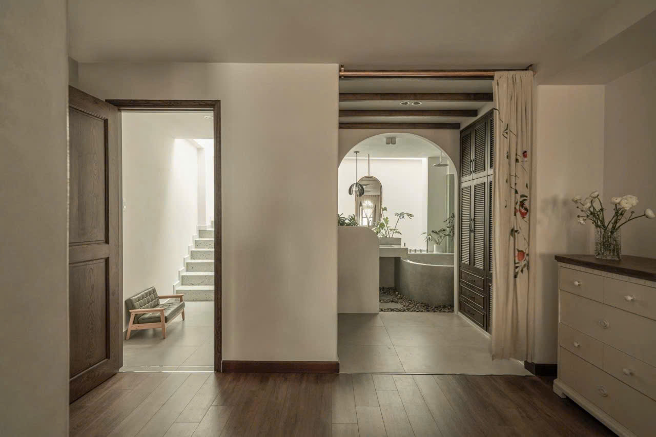 ► chủ cần bán gấp ♦ căn hộ dịch vụ siêu hiếm: 4 tầng,