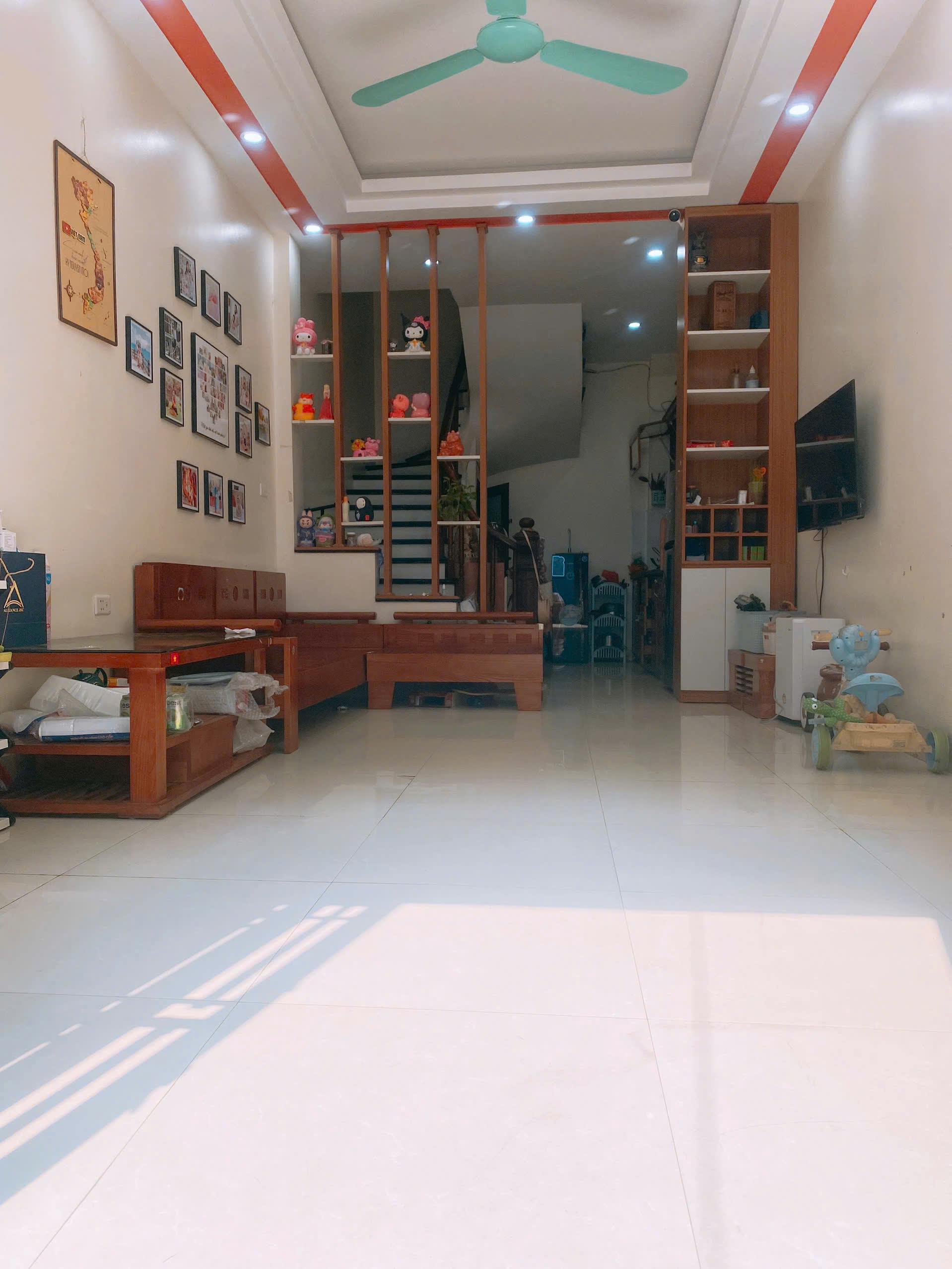 CHÍNH CHỦ BÁN NHÀ 4 TẦNG 1 TUM – NGAY VINCOM VƯỜN NHẬT, ĐẠI MỖ, HÀ NỘI